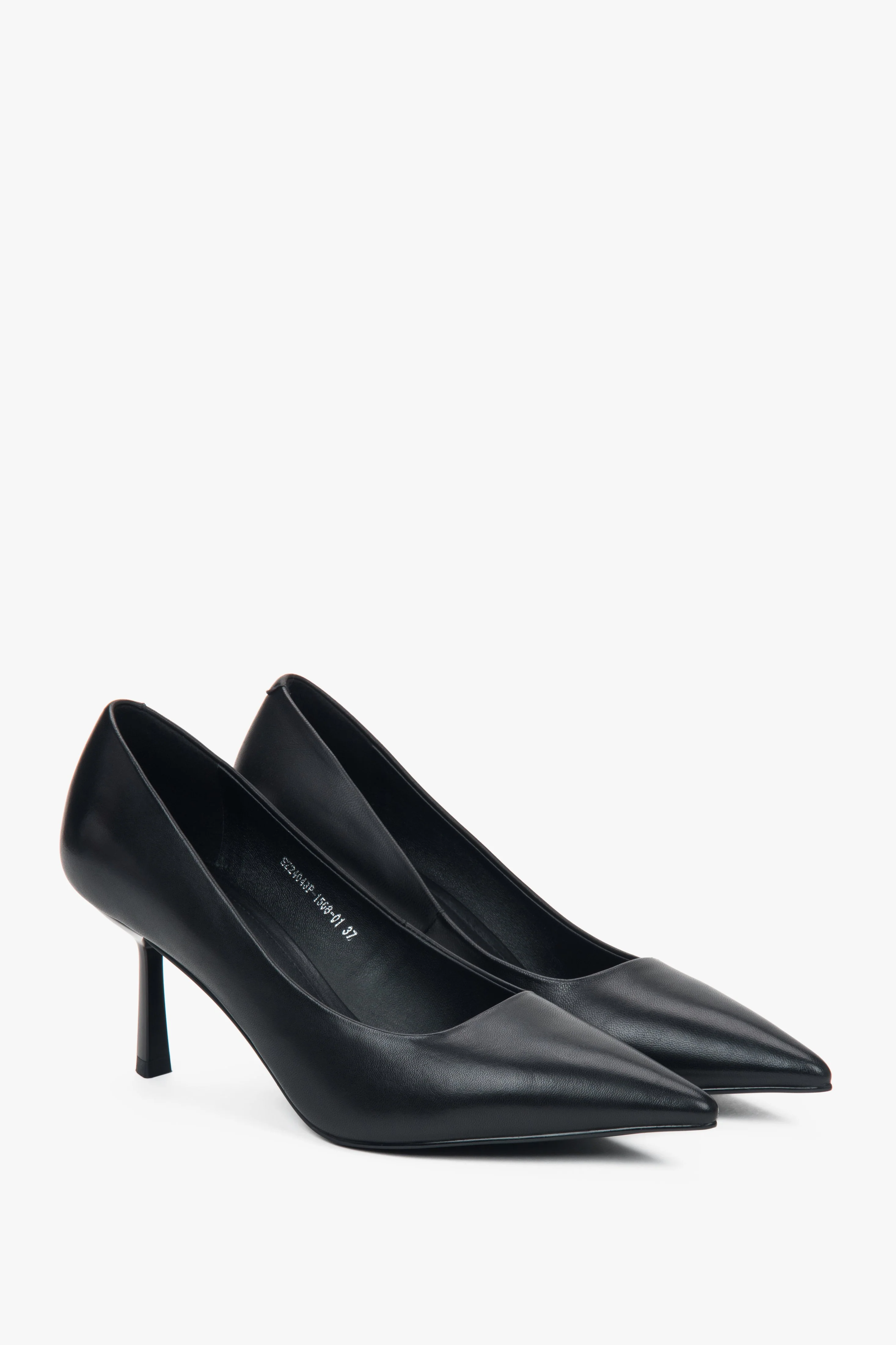 Czarne buty damskie na obcasie w szpic ze skóry naturalnej Estro ER00117995 - Image 4