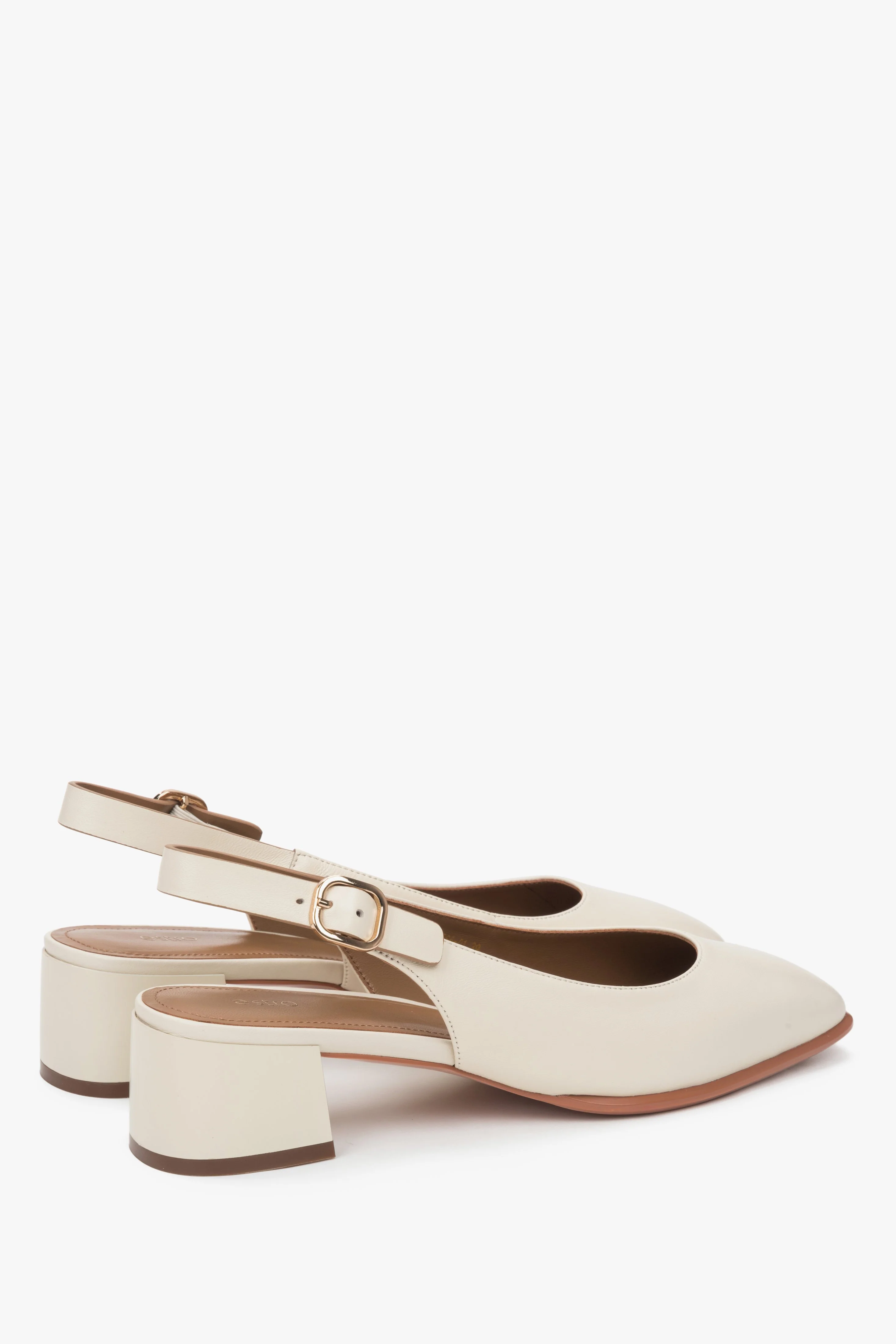 Jasnobeżowe czółenka damskie typu slingback na niskim obcasie Estro ER00116970 - Image 5