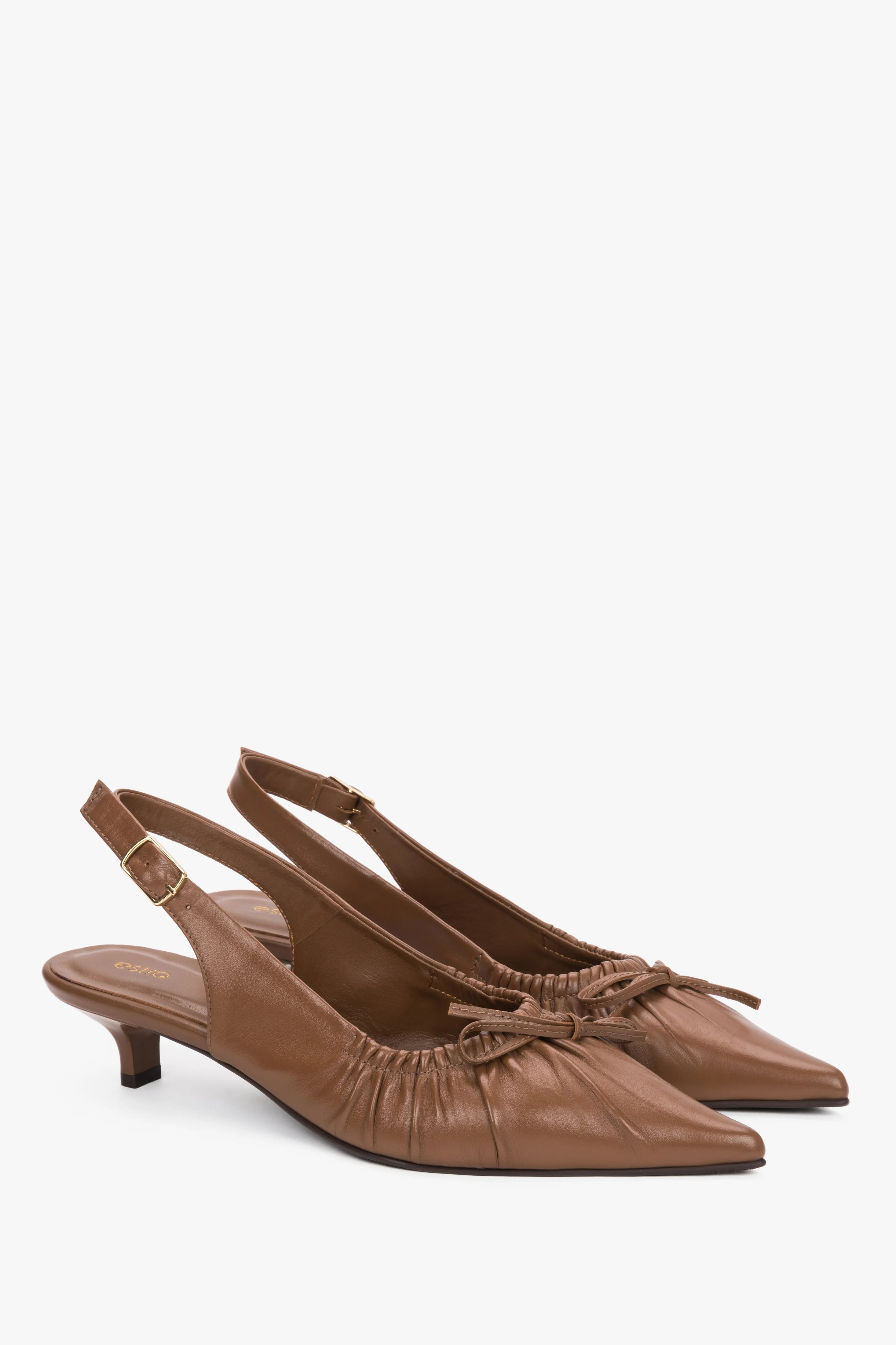Brązowe skórzane czółenka damskie z odkrytą piętą na obcasie typu kitten heel Estro ER00119819 - Image 3