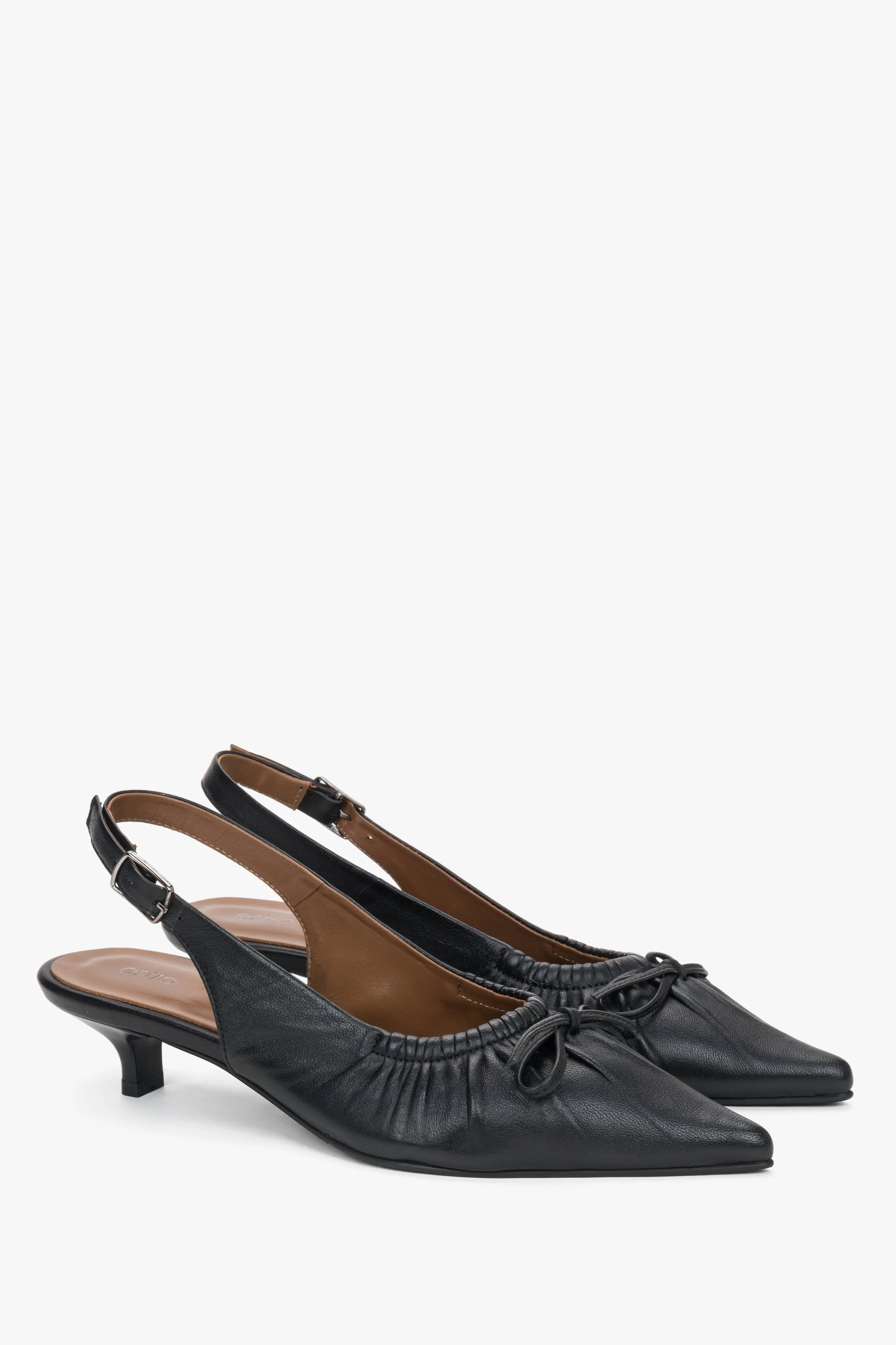 Czarne skórzane czółenka damskie z odkrytą piętą na obcasie typu kitten heel Estro ER00119767 - Image 3