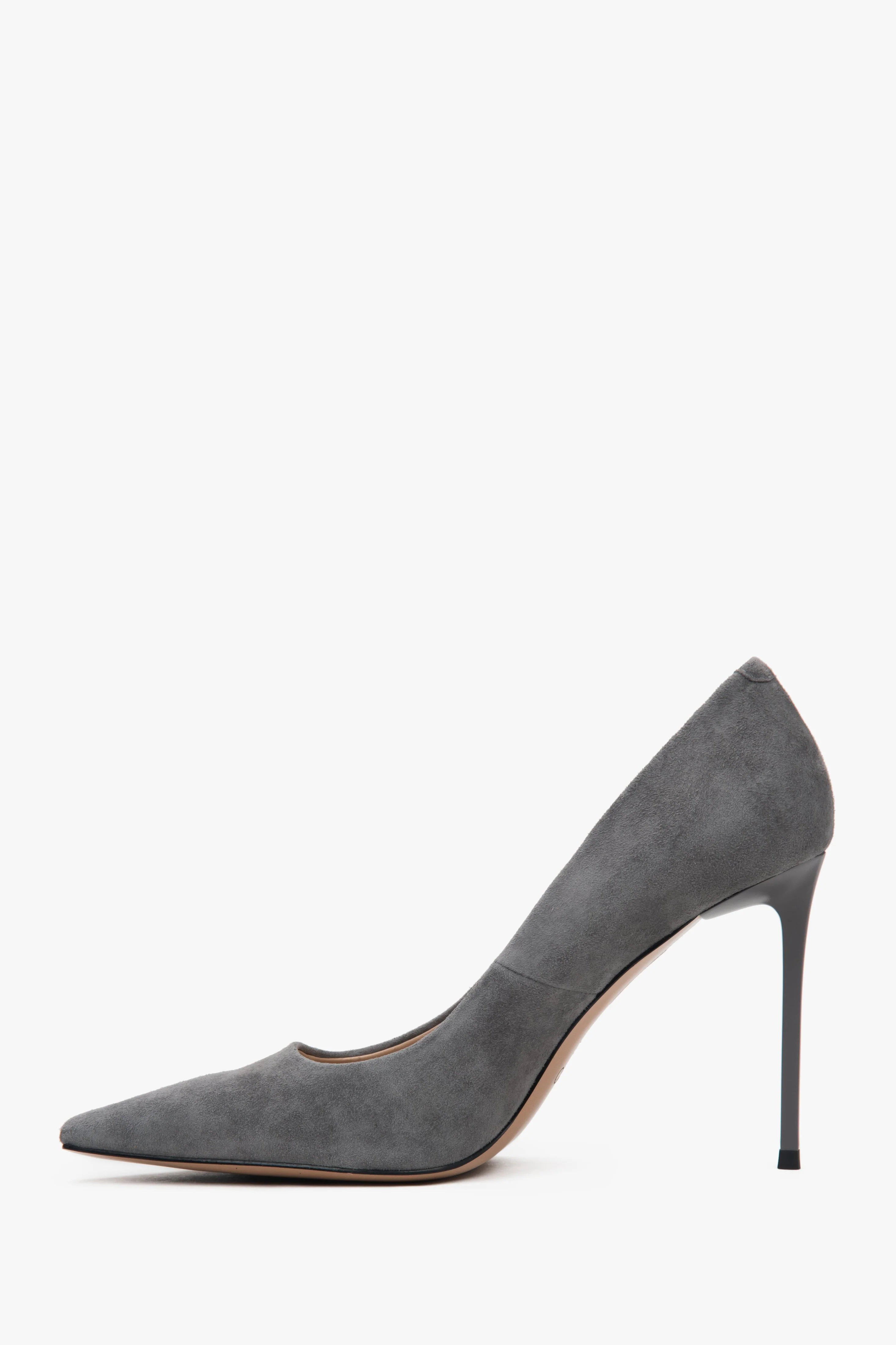 Szare buty damskie na obcasie z weluru naturalnego Estro ER00117235 - Image 3