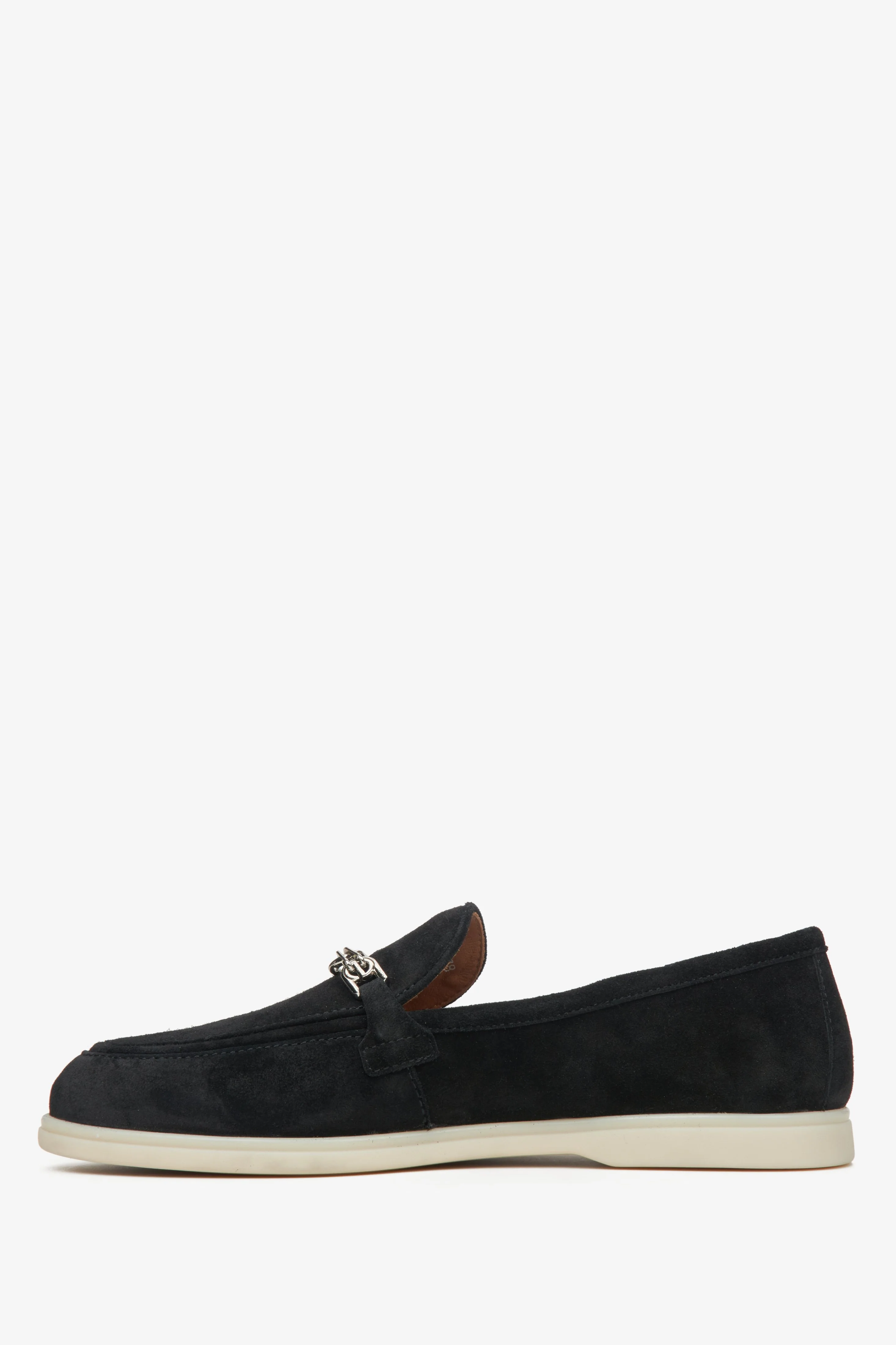 Czarne loafersy damskie z włoskiego weluru naturalnego Premium ze srebrnym łańcuszkiem Estro ER00115615 - Image 3