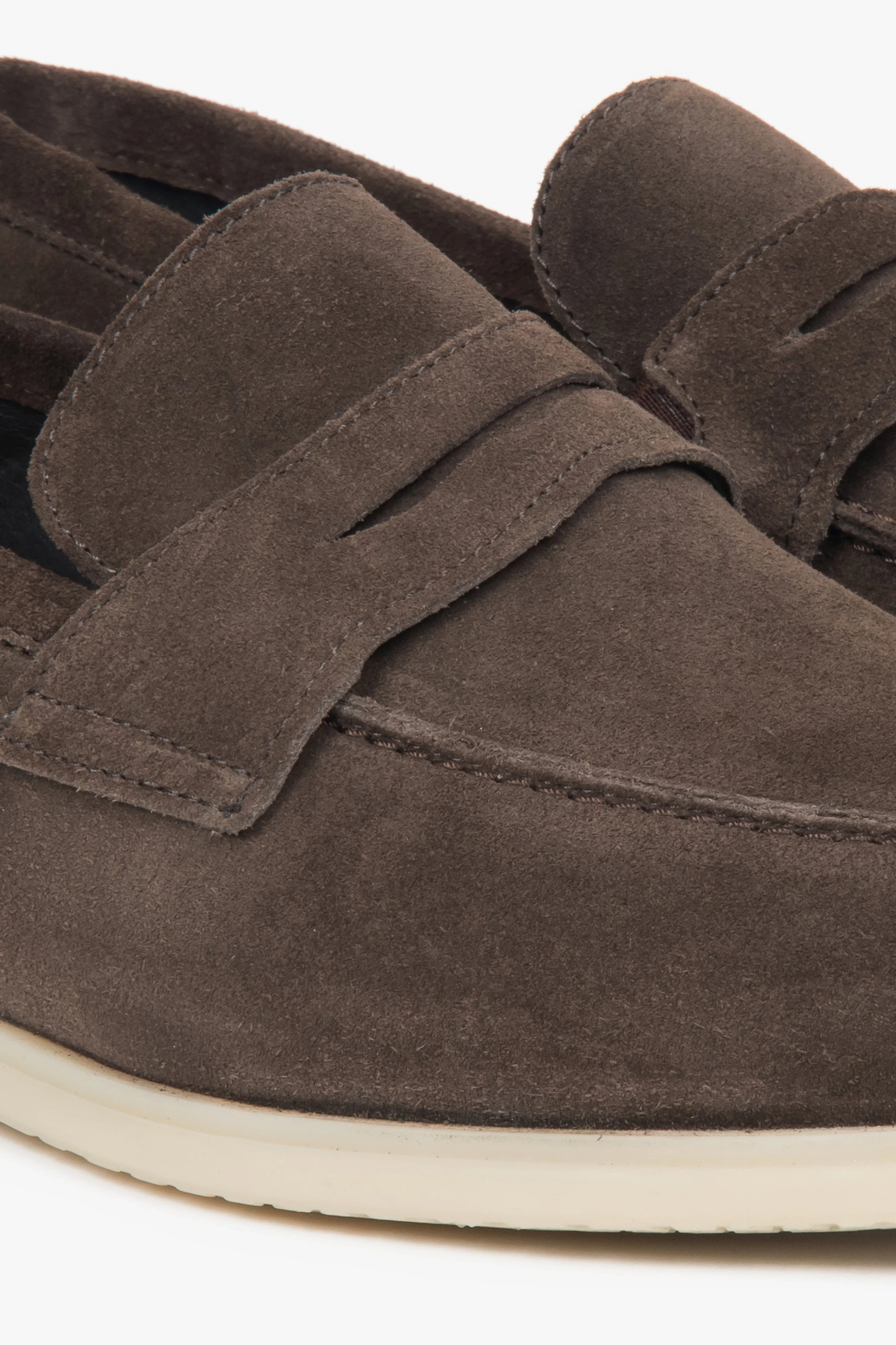 Klasyczne brązowe loafersy męskie z włoskiego weluru naturalnego Premium Estro ER00117956 - Image 6
