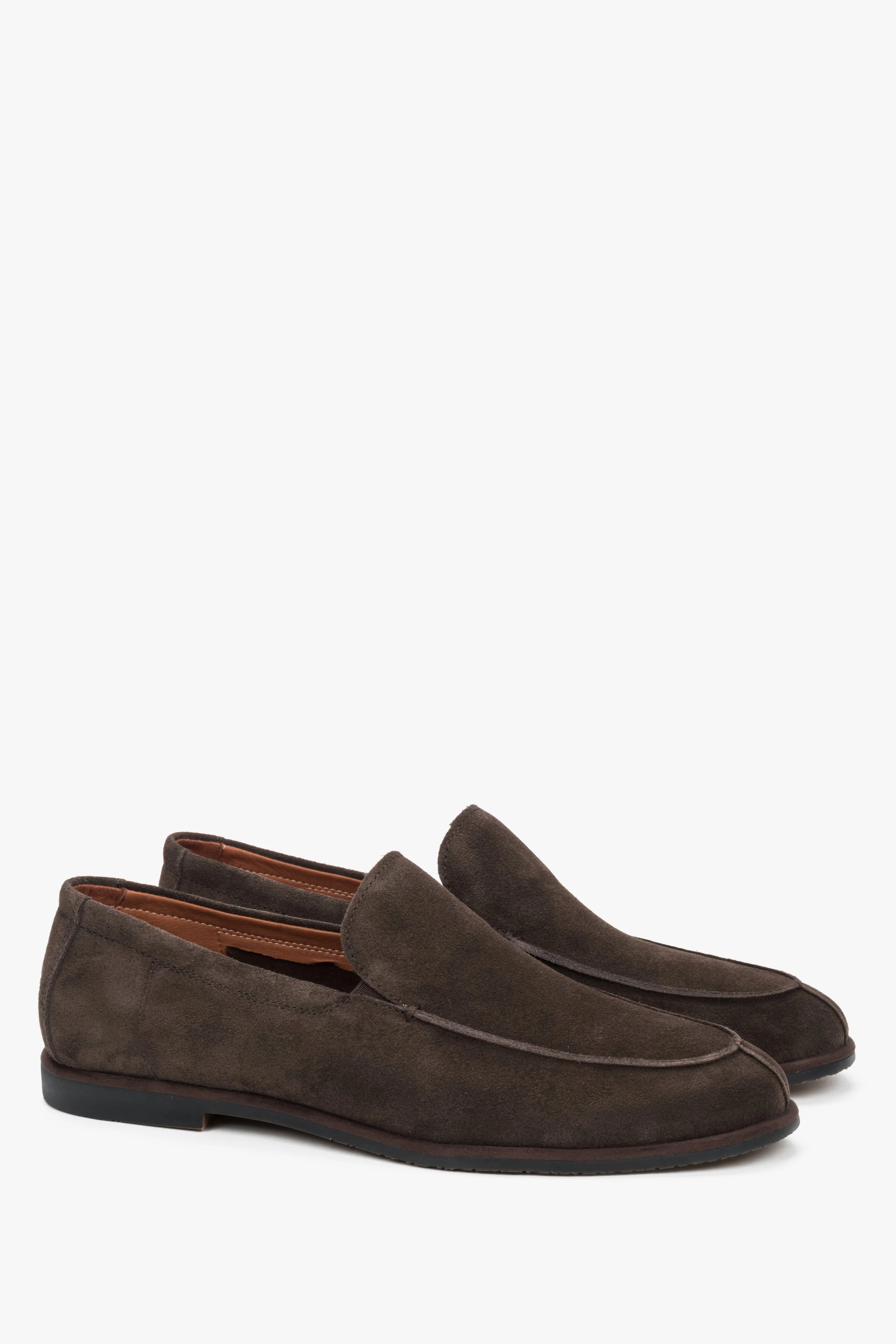 Ciemnobrązowe loafersy męskie z miękkiego weluru naturalnego Estro ER00119381