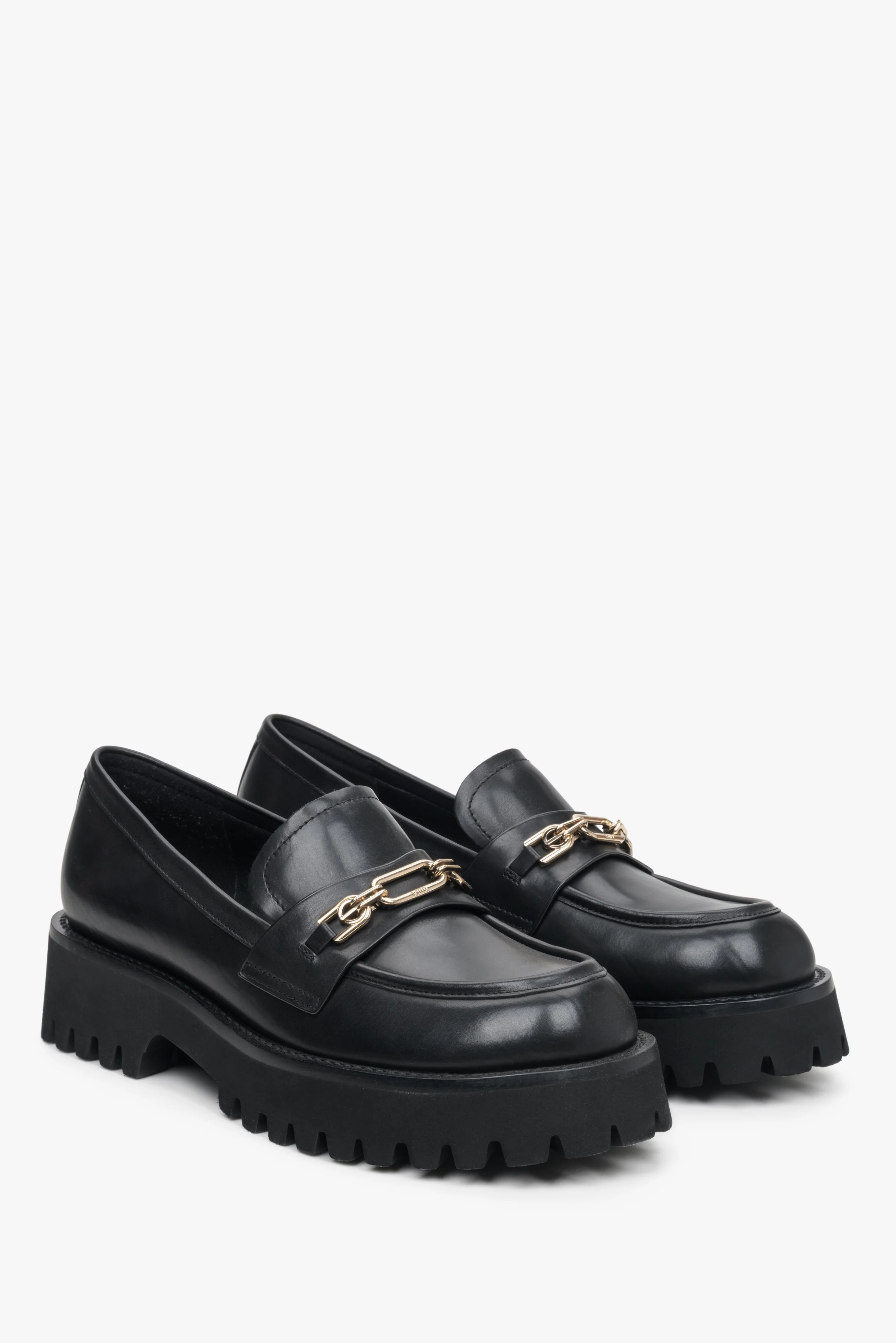 Czarne skórzane mokasyny damskie loafersy ze złotą sprzączką Estro ER00113583 - Image 3