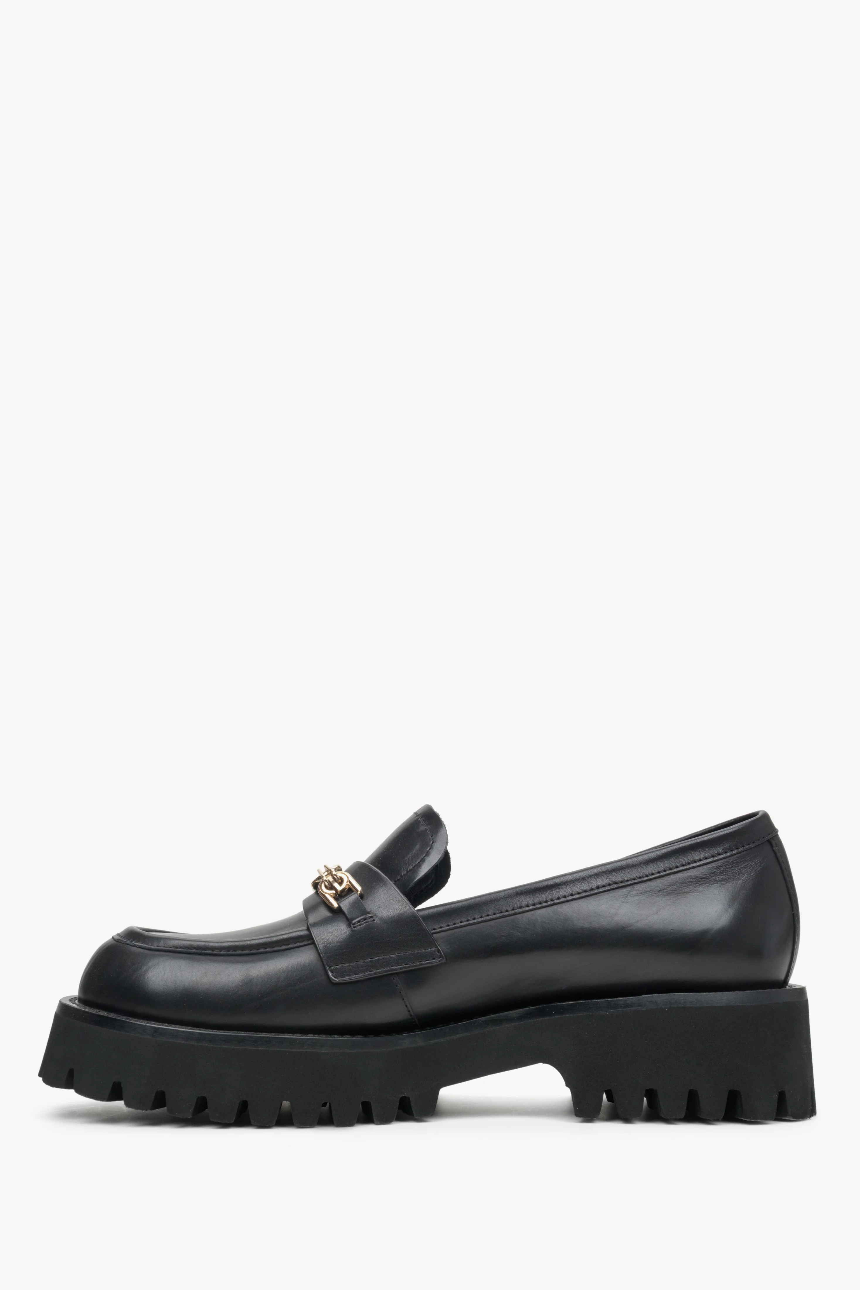 Czarne skórzane mokasyny damskie loafersy ze złotą sprzączką Estro ER00113583 - Image 6