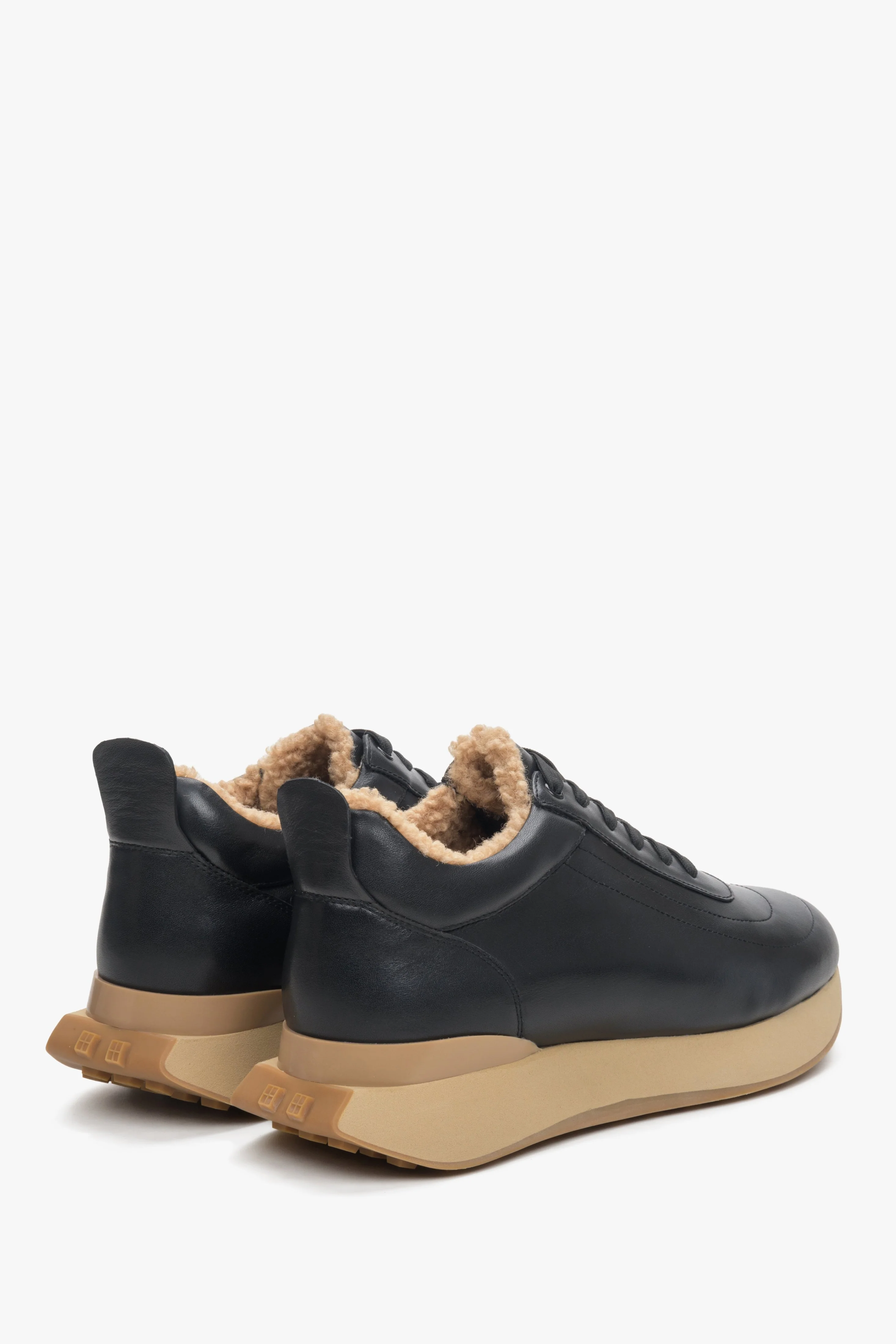 Czarno-beżowe sneakersy damskie na zimę ze skóry naturalnej z futrzanym wsadem Estro ER00114134 - Image 5