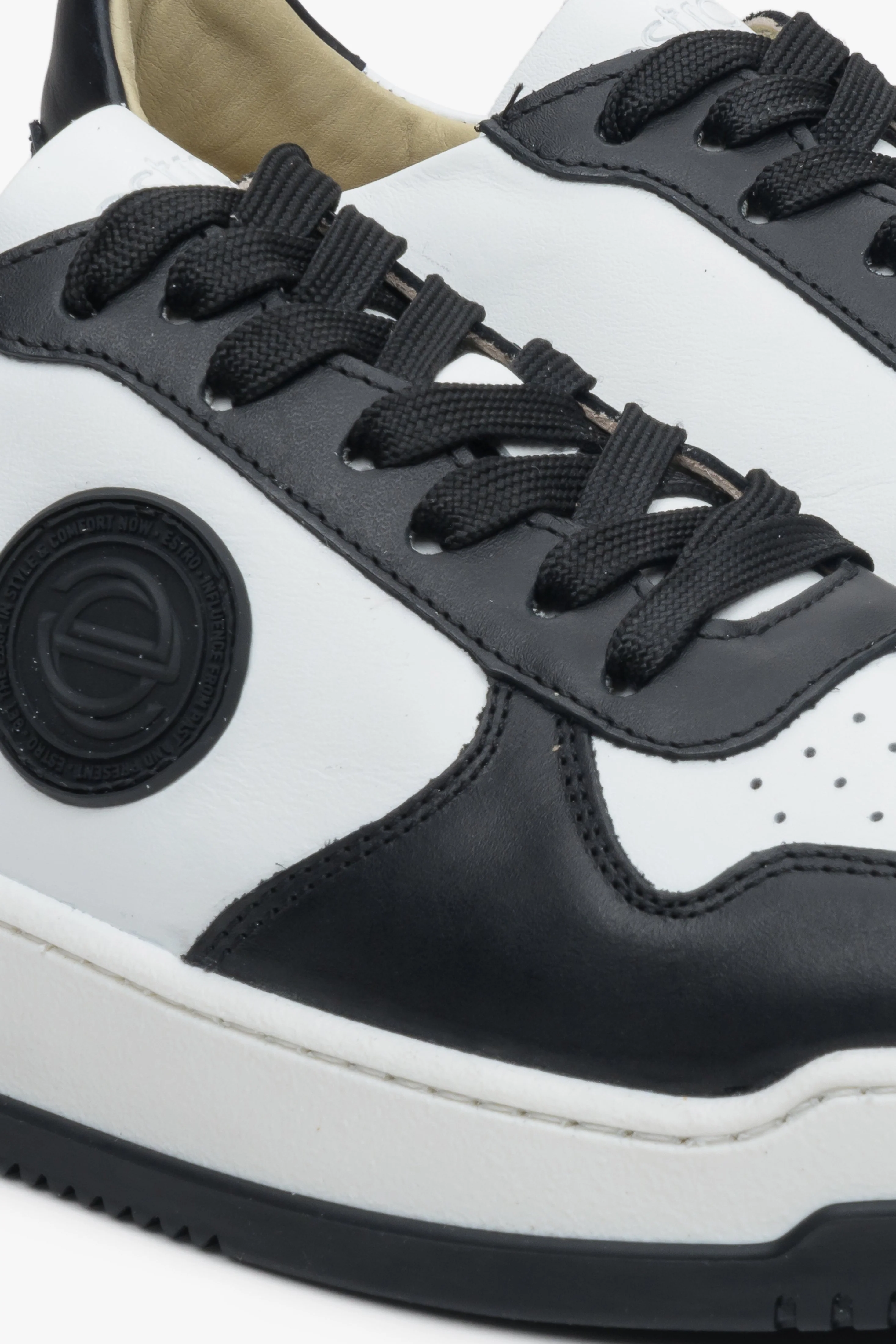 Biało-czarne sneakersy damskie ze skóry naturalnej Estro ER00113170 - Image 7