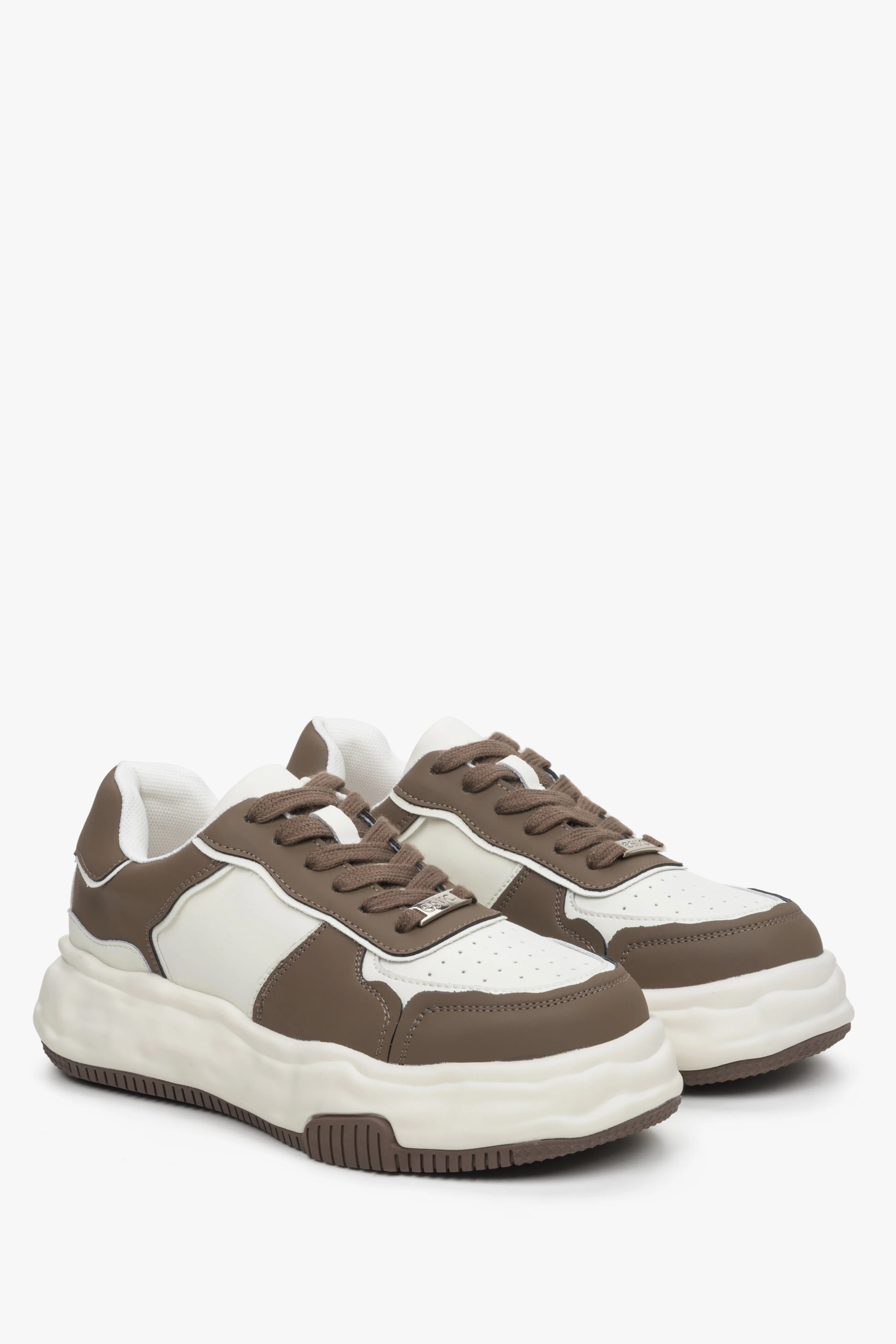 Brązowo-białe sneakersy damskie ze skóry naturalnej Estro ER00113591 - Image 2