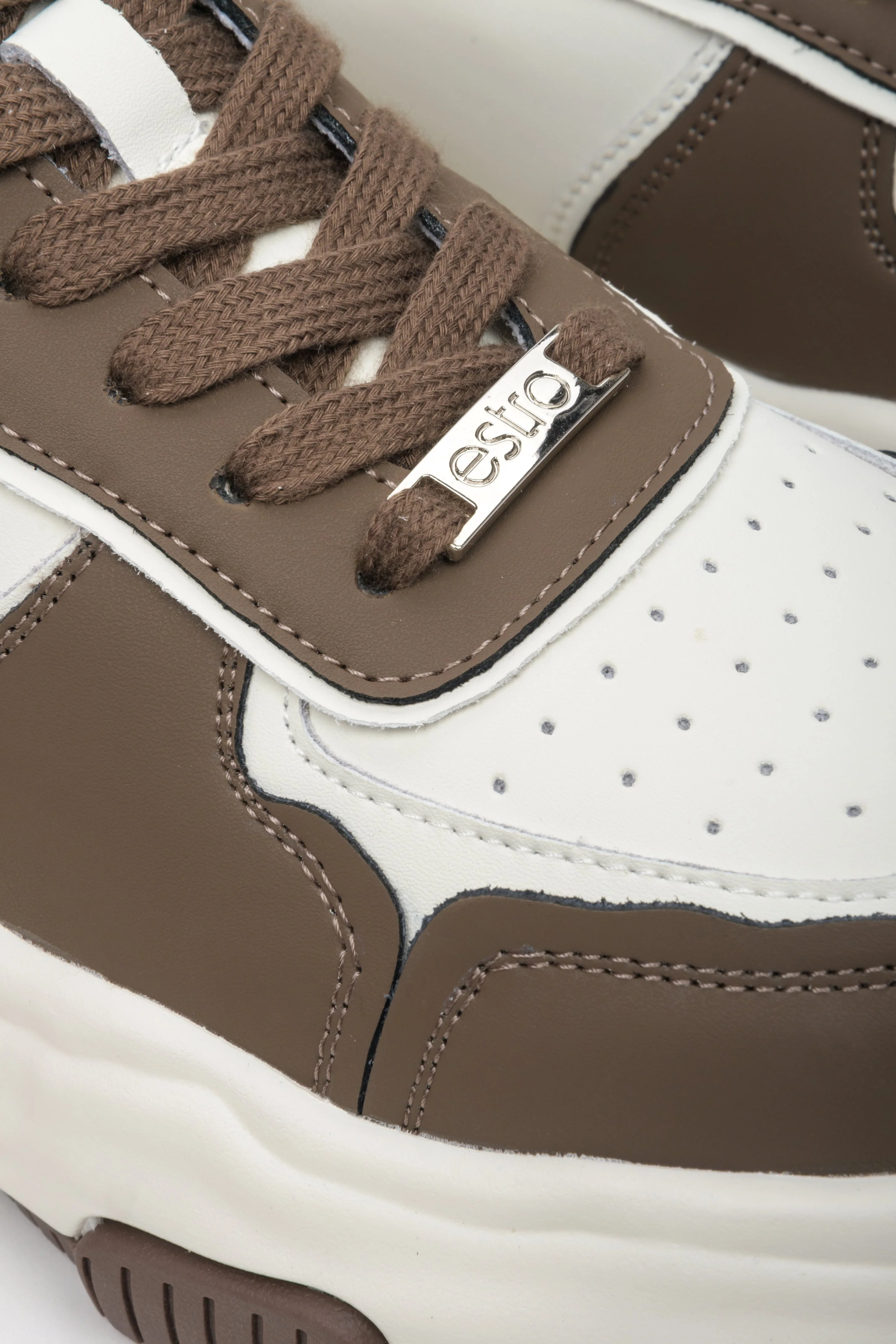 Brązowo-białe sneakersy damskie ze skóry naturalnej Estro ER00113591 - Image 6