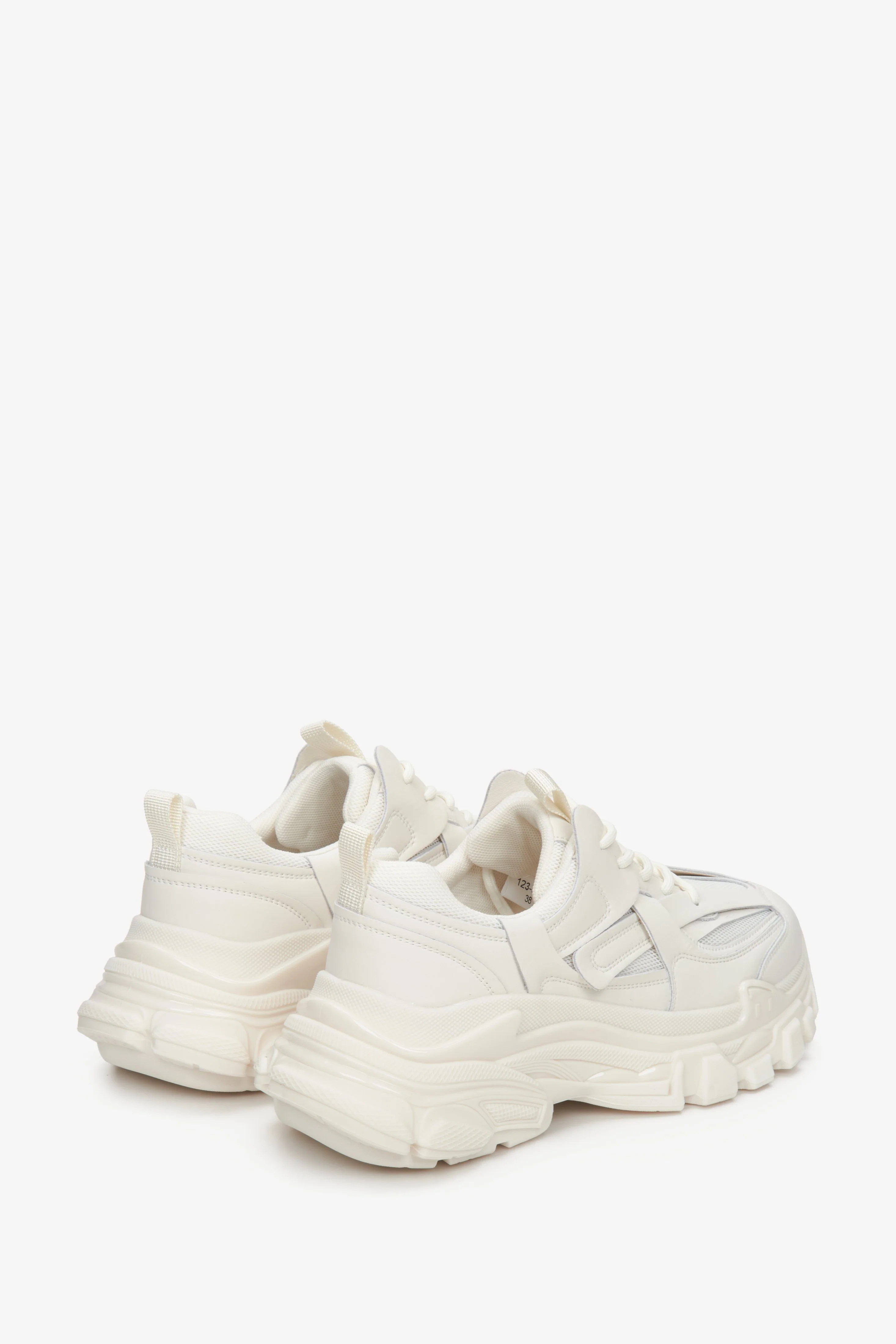 Jasnobeżowe sneakersy damskie na grubej podeszwie ES8 ER00112610 - Image 5