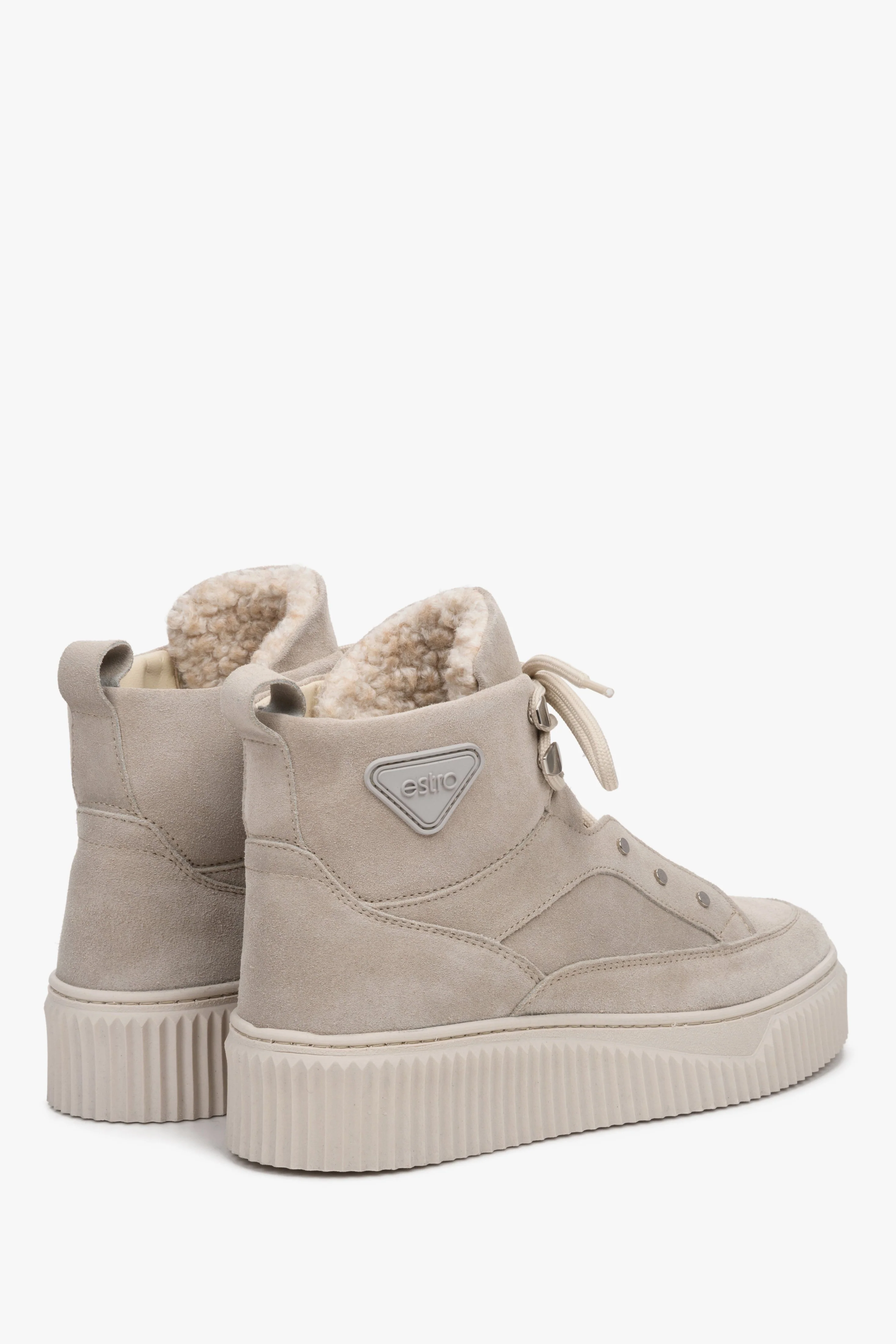 Wysokie sneakersy damskie z ociepleniem z beżowego zamszu naturalnego Estro ER00112210 - Image 5