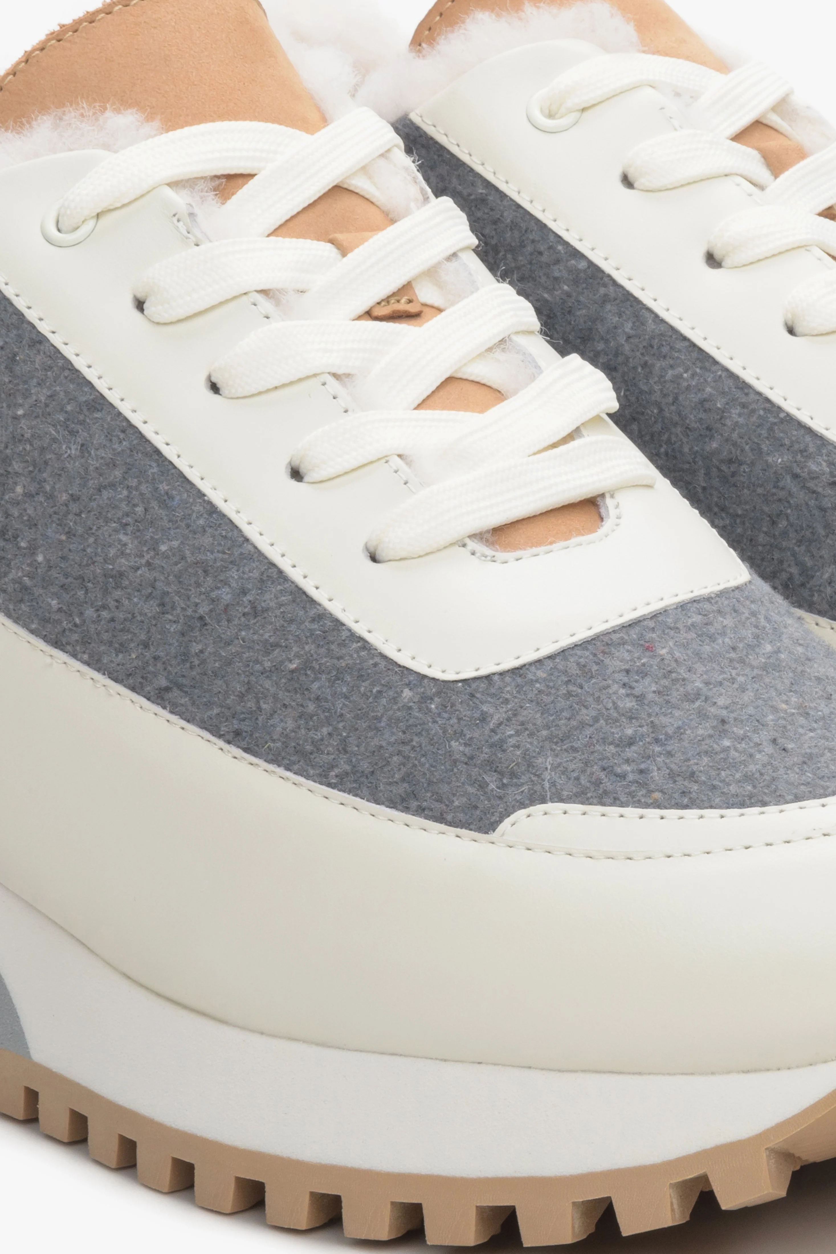 Skórzane sneakersy damskie na zimę z futrzanym wypełnieniem Estro ER00114142 - Image 8