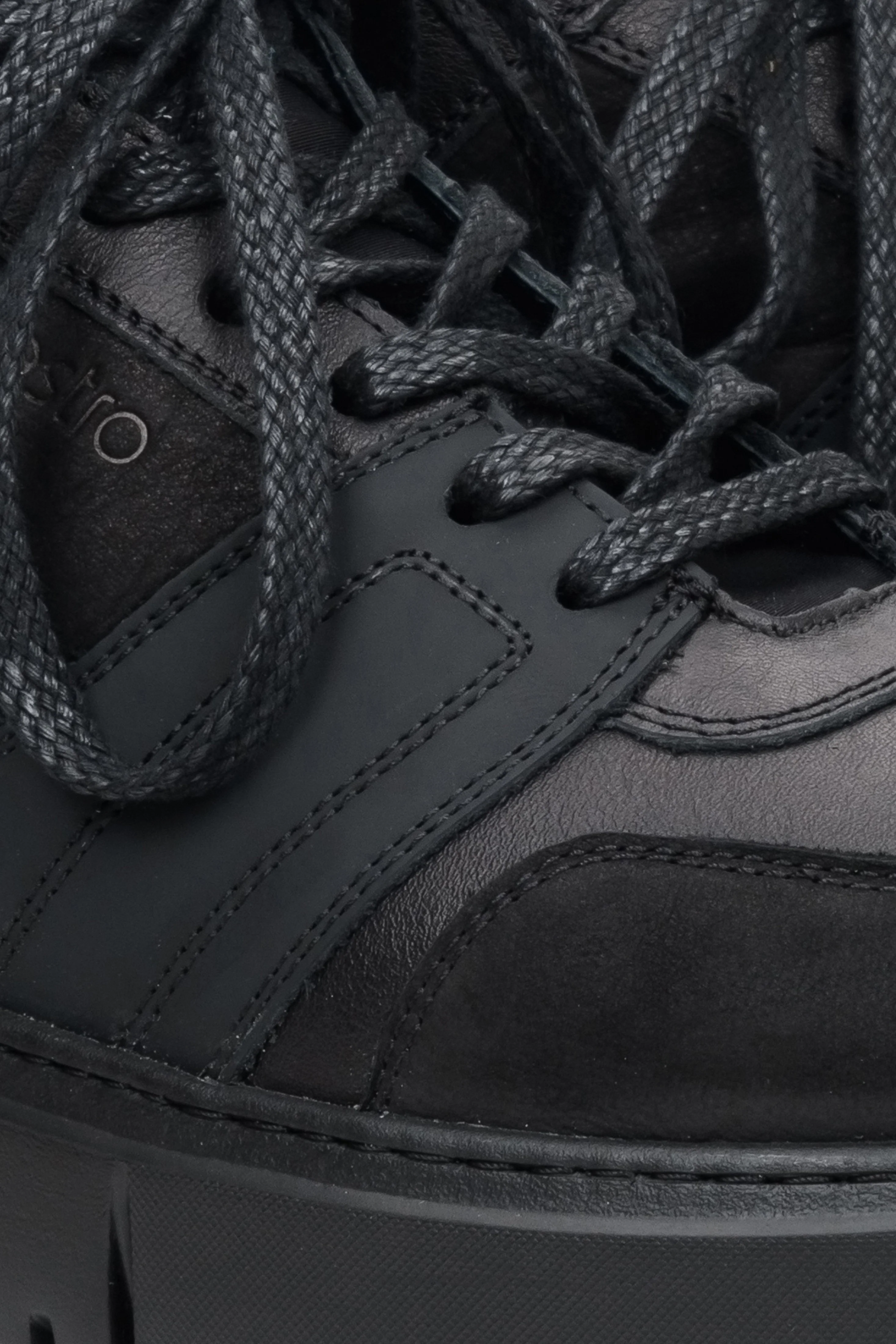 Czarne wysokie sneakersy męskie z ociepleniem skórzane Estro ER00110542 - Image 7