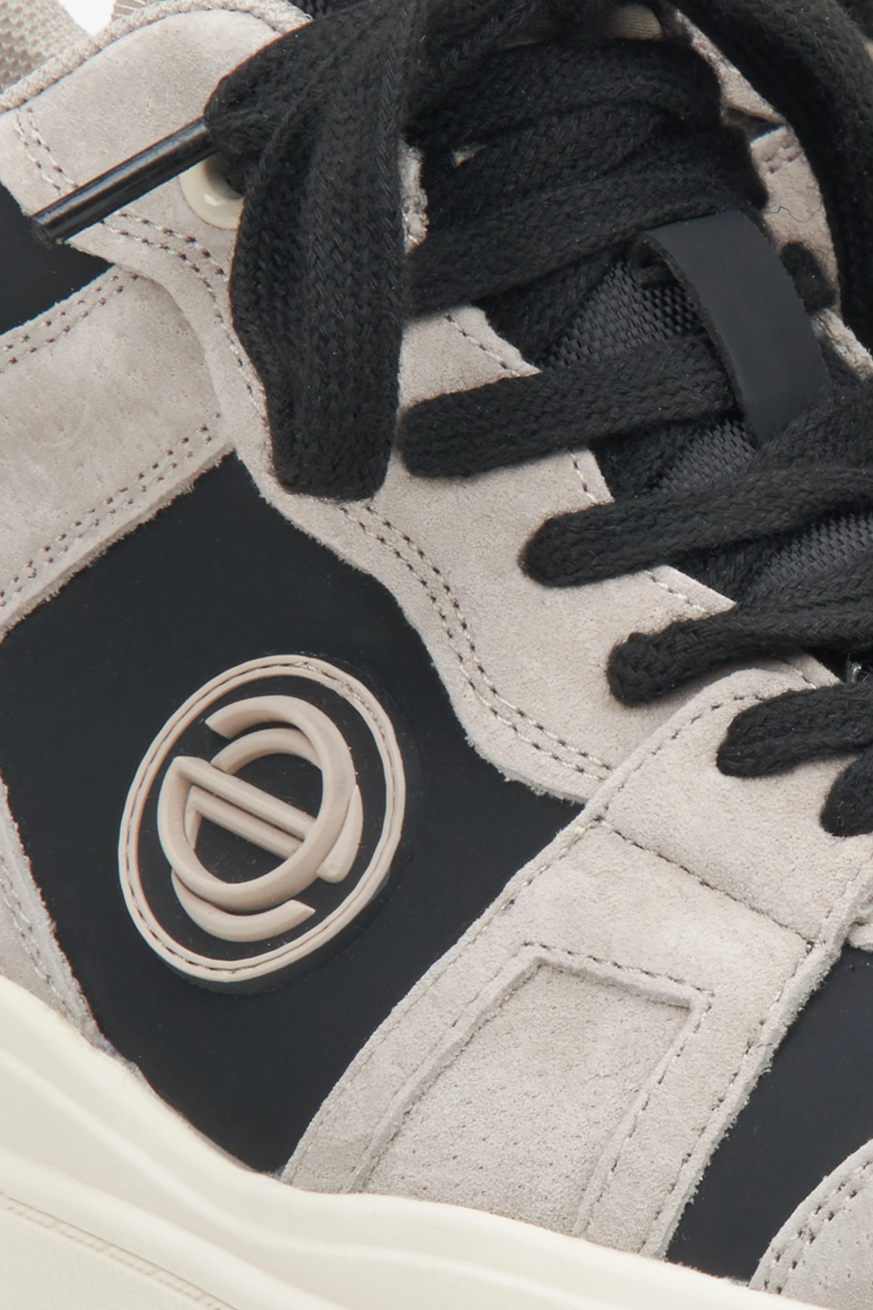 Szaro-czarne wysokie sneakersy damskie ze skóry i zamszu Estro ER00114288 - Image 8