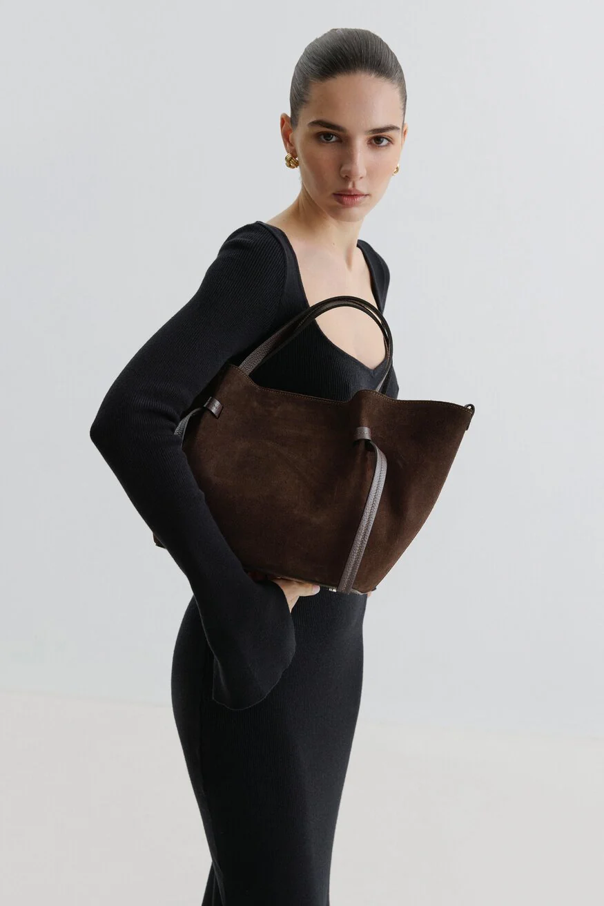 Ciemnobrązowa torebka damska typu łódka z włoskiego weluru naturalnego Premium Estro ER00118158